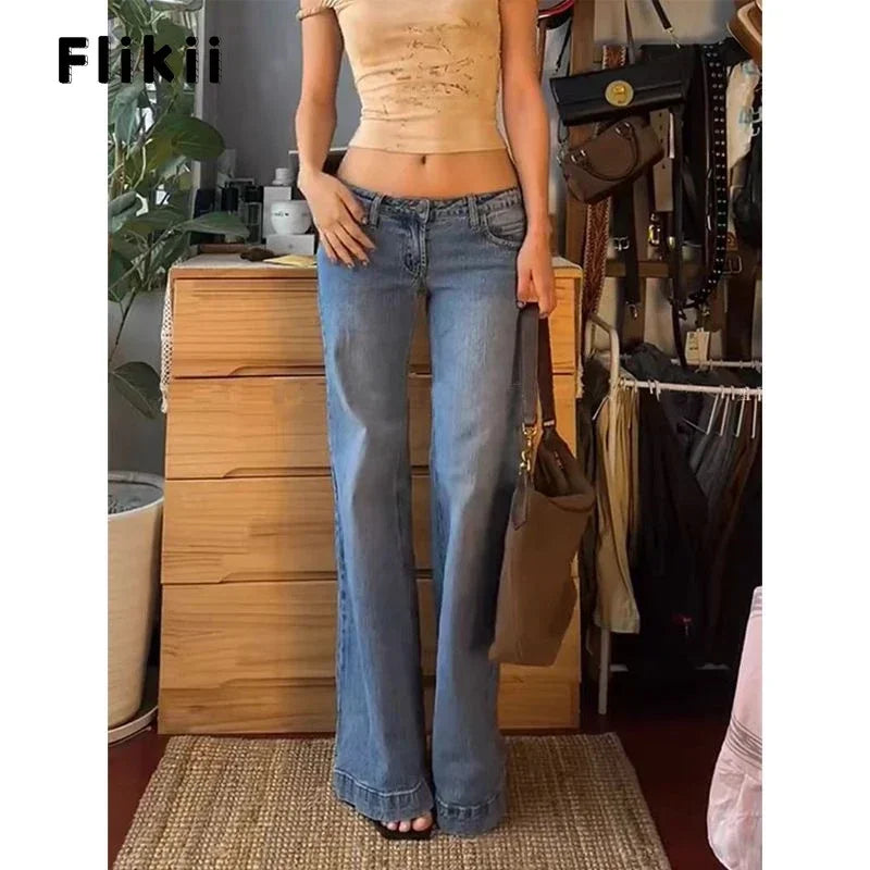 Low Waisted Flared Jeans